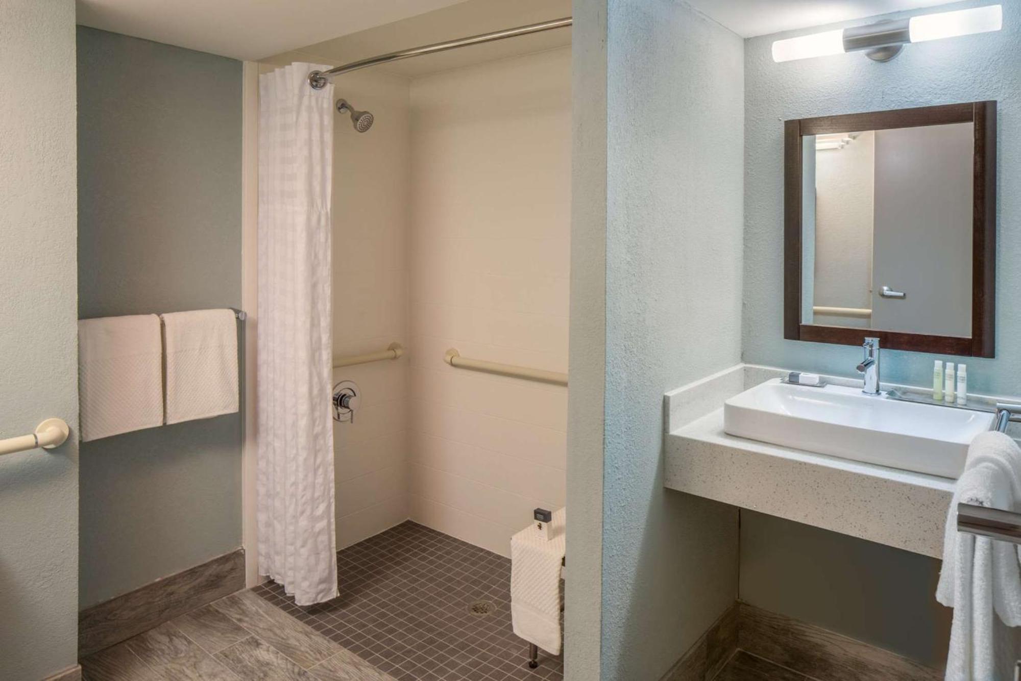 Doubletree By Hilton Austin Northwest - Arboretum Kültér fotó